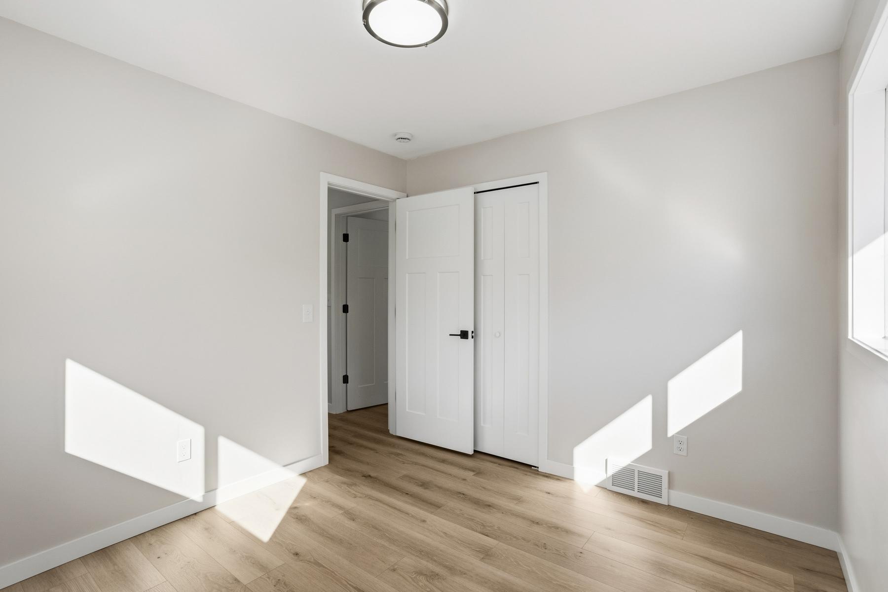 13832 Shirley Dr Burnsville MN_0026.jpg