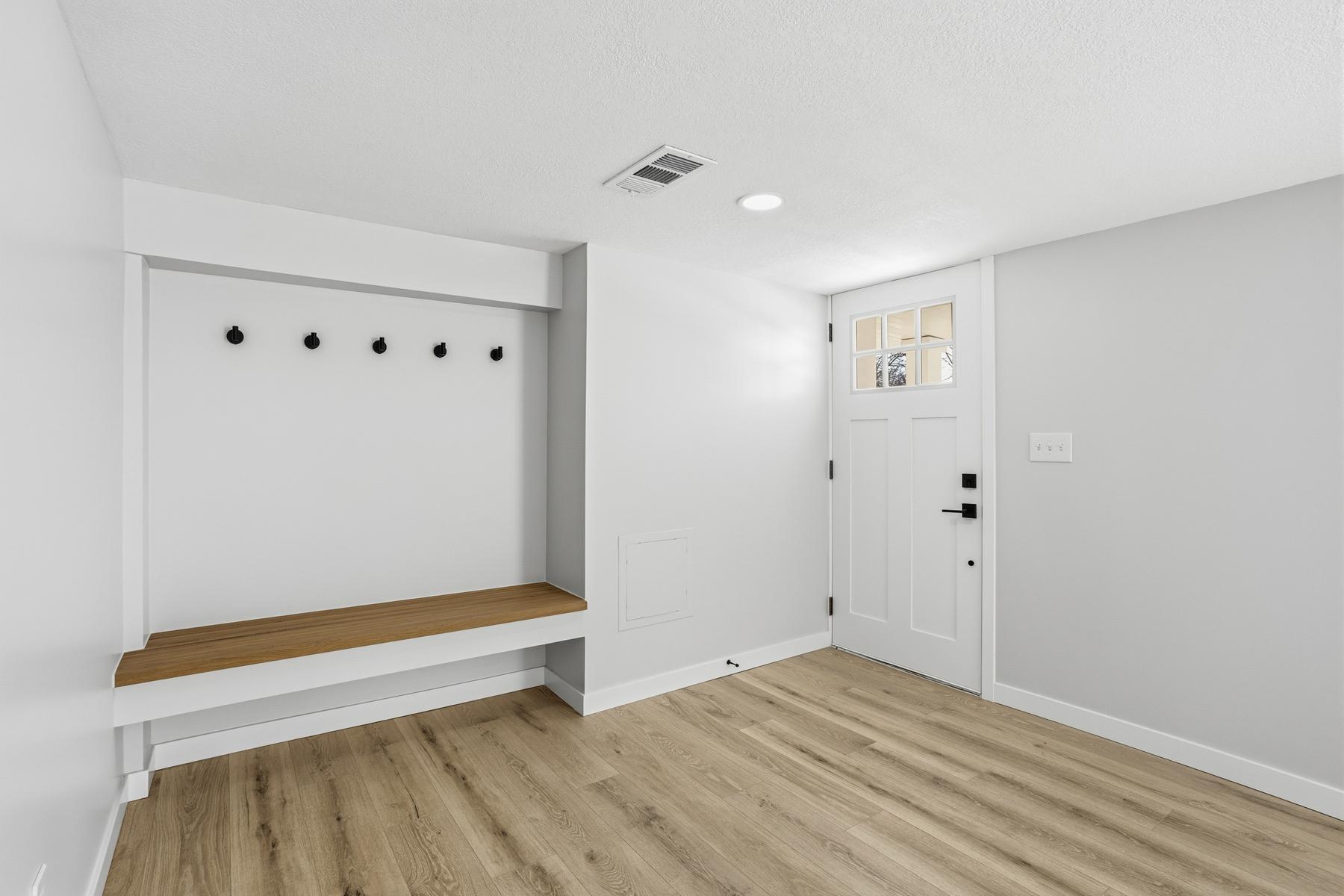 13832 Shirley Dr Burnsville MN_0009.jpg