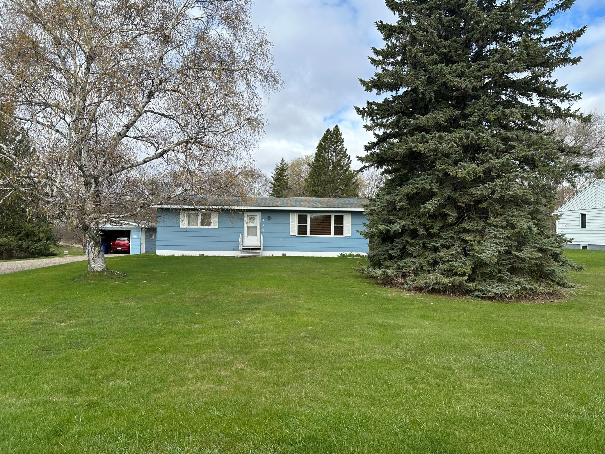 436 Oak Hills Dr..png