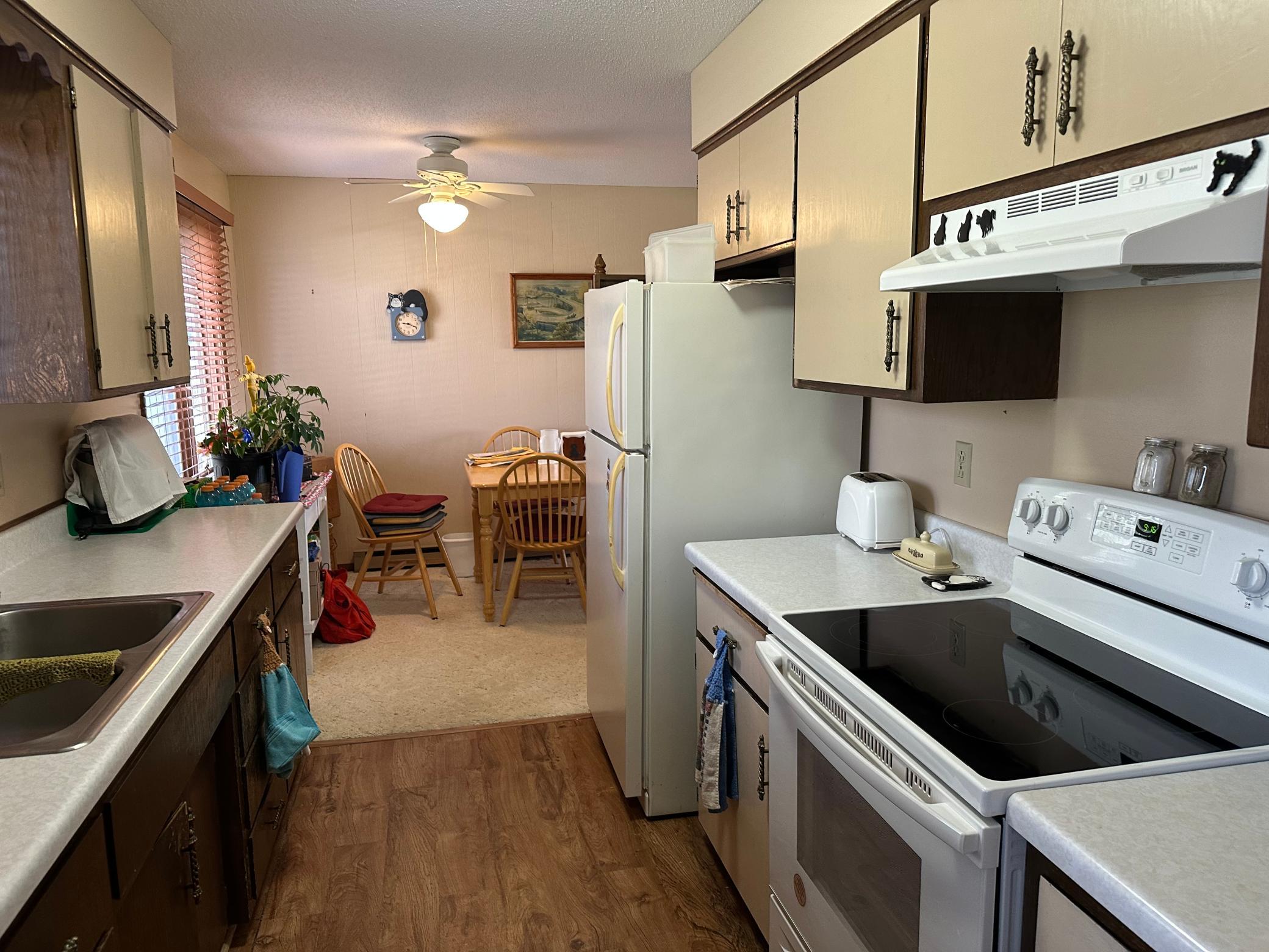 Kitchen.Dining.jpg