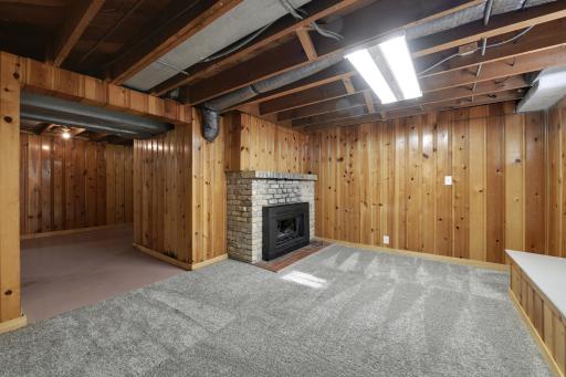 3435 Zenith Avenue N, Minneapolis, MN 55422