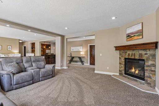 5990 Black Oaks Lane N, Minneapolis, MN 55446