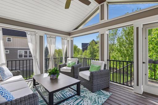 5990 Black Oaks Lane N, Minneapolis, MN 55446