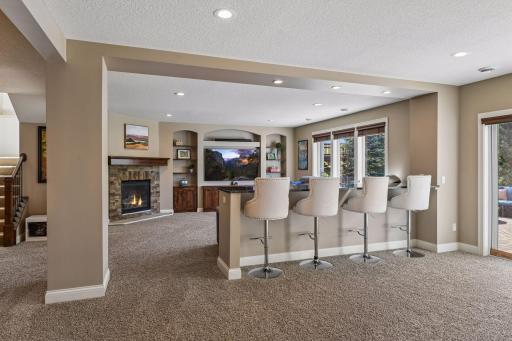 5990 Black Oaks Lane N, Minneapolis, MN 55446