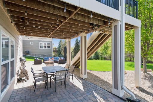 5990 Black Oaks Lane N, Minneapolis, MN 55446