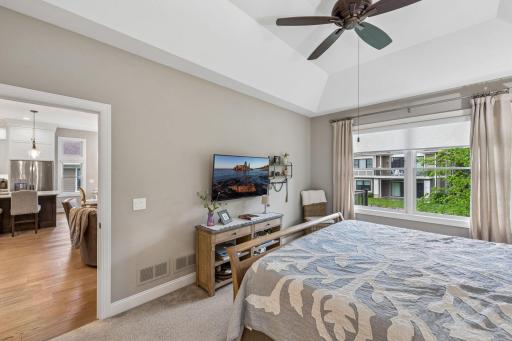 280 Bellwether Path, Wayzata, MN 55391