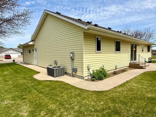 1006 8th Street S, Waite Park, MN 56387