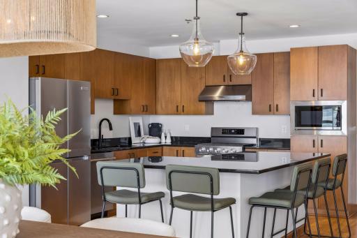 4100 Shoreline Drive, S205, Spring Park, MN 55384