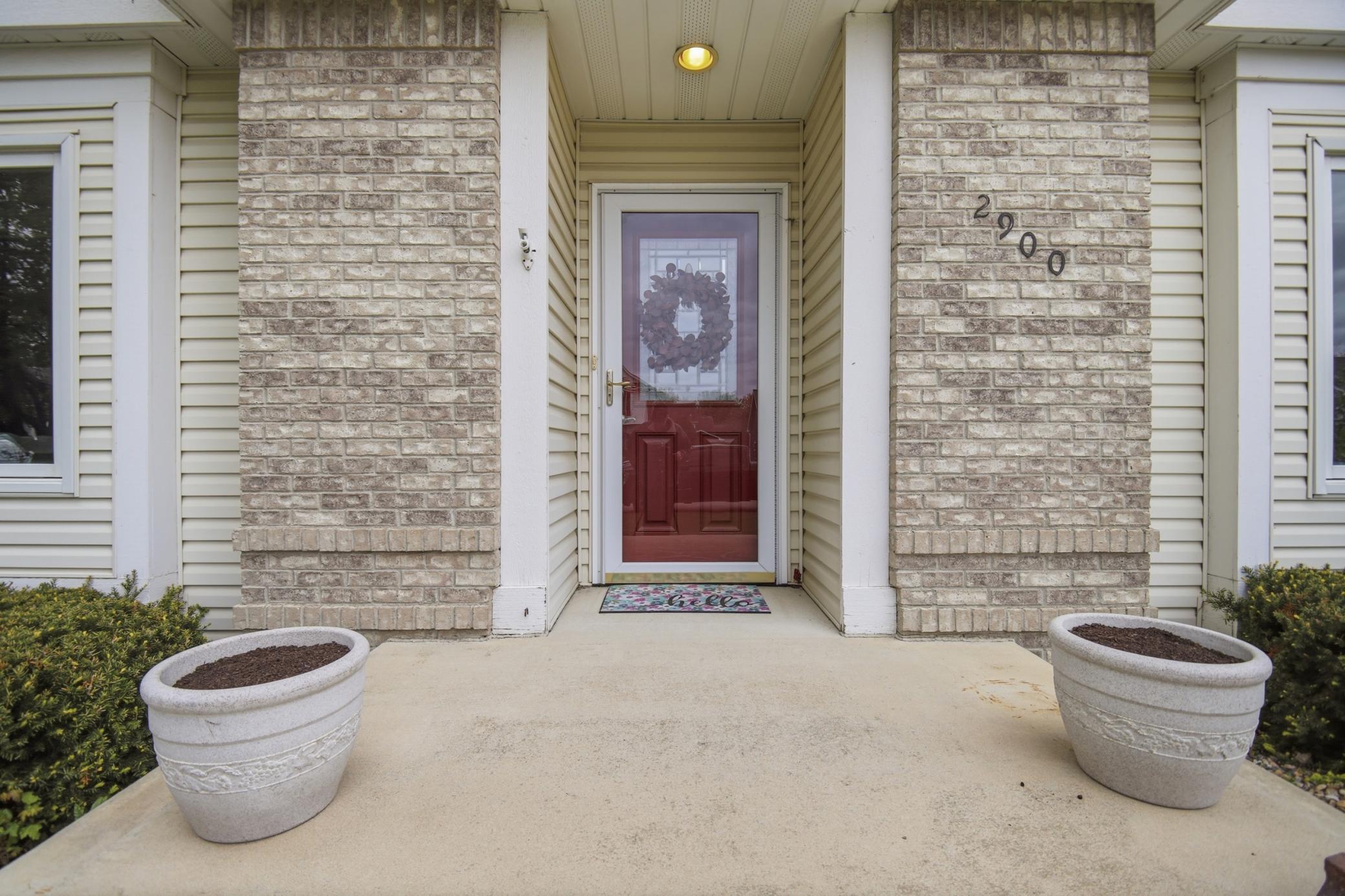 2_2900_6th_ave_sw007.jpg