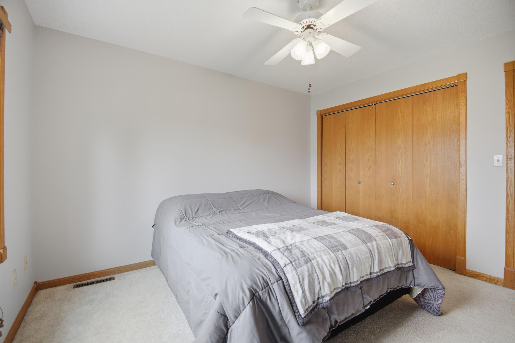 32_2900_6th_ave_sw177.jpg