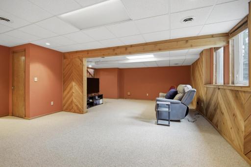 2900 6th Avenue SW, Austin, MN 55912