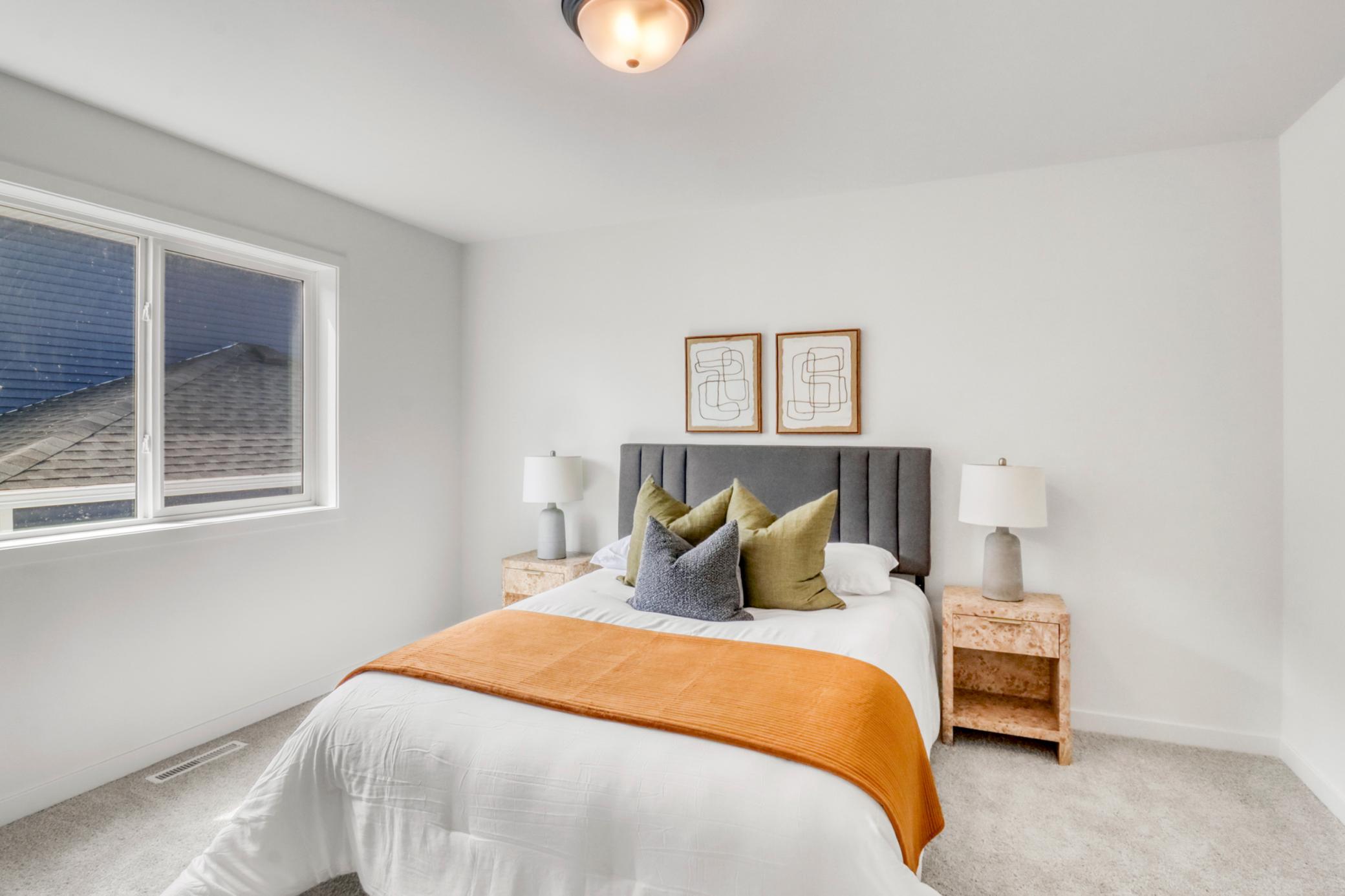 Bedroom1_1 (6).JPG