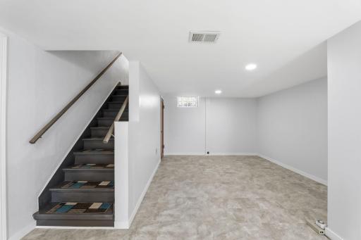 294 Mccarrons Boulevard S, Saint Paul, MN 55113