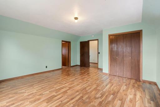 21443 160th Street, New Richland, MN 56072
