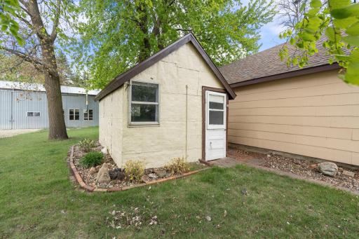 21443 160th Street, New Richland, MN 56072
