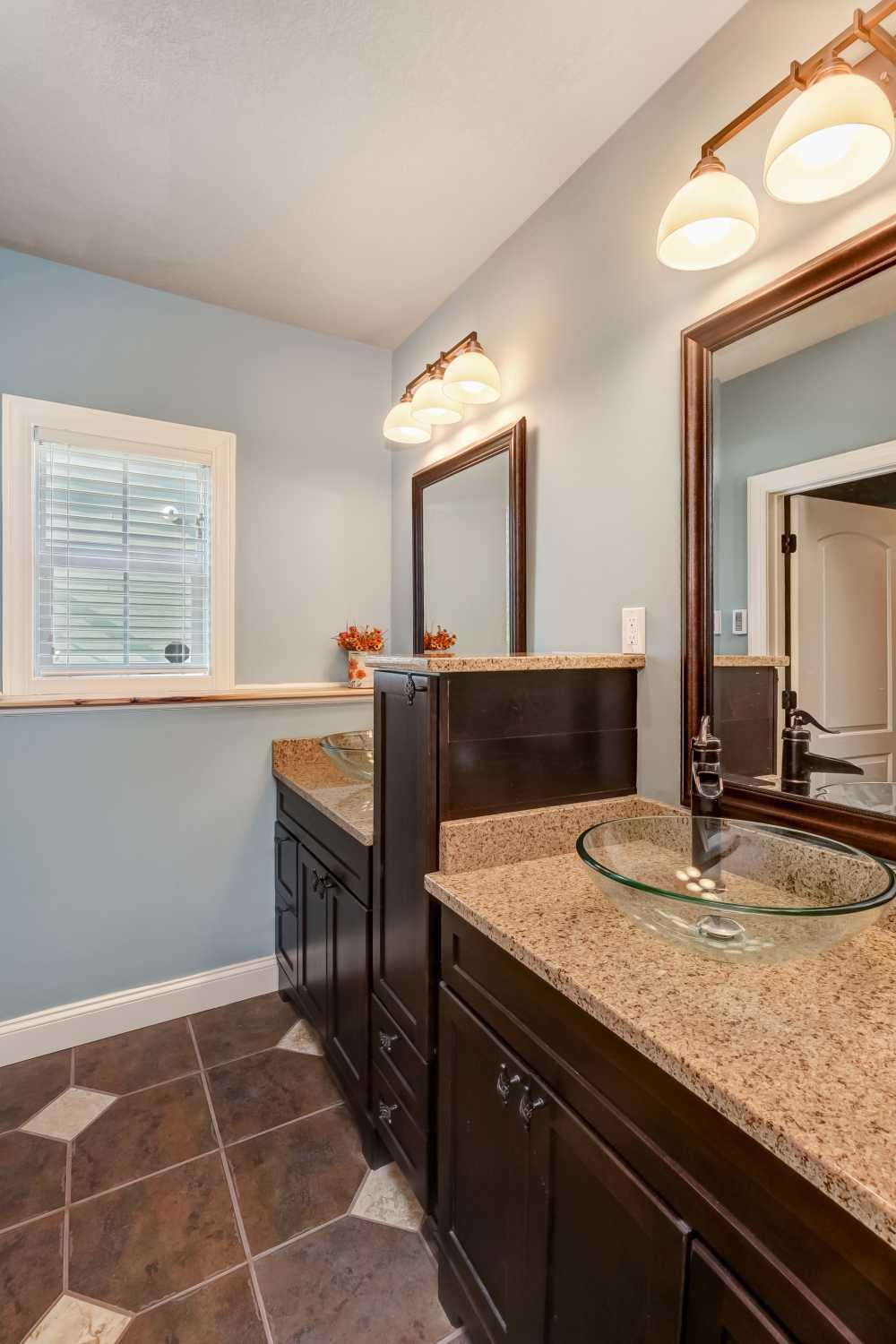 Basement Bathroom granite - Copy - Copy.jpg