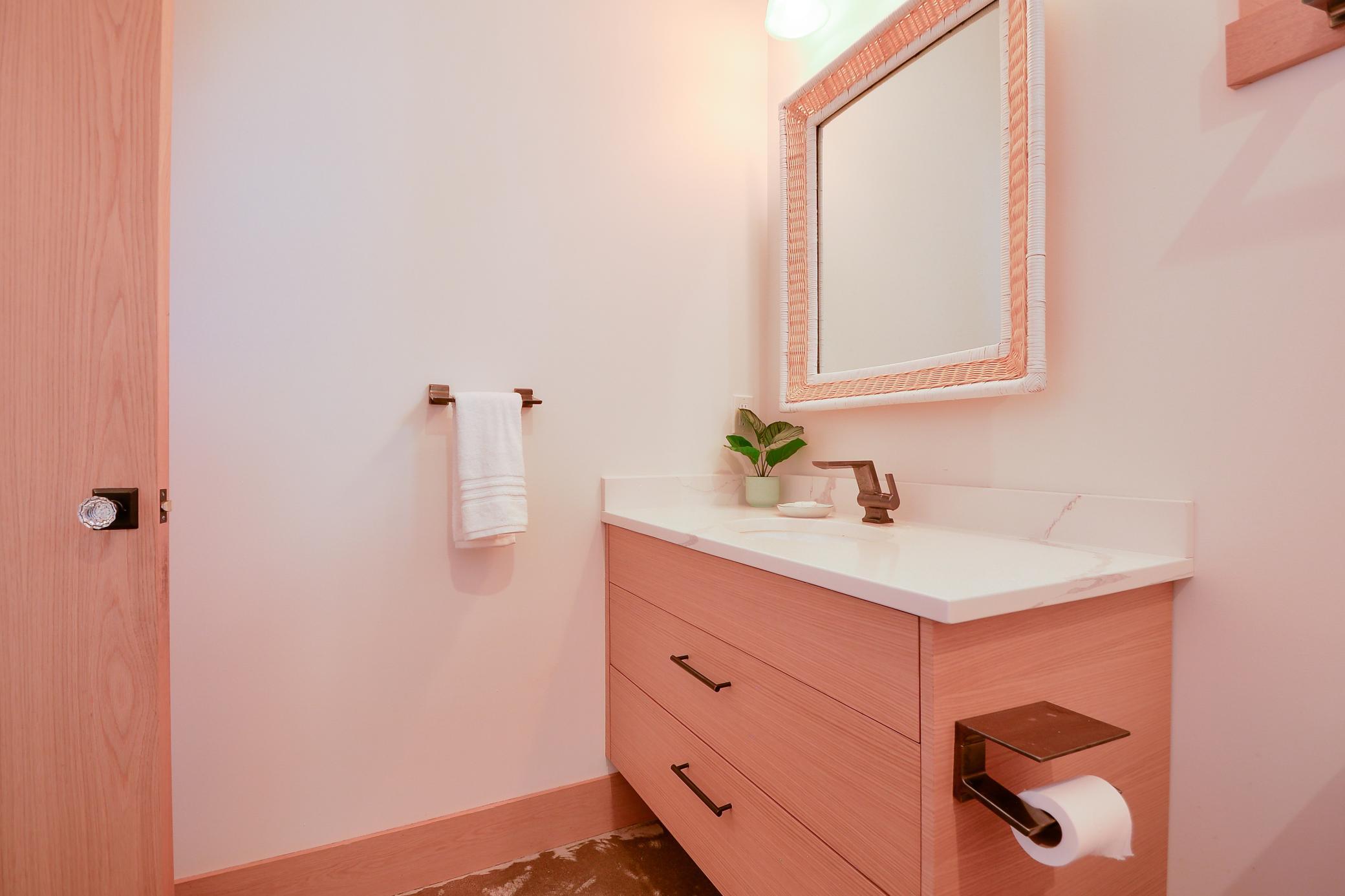 Main Floor full bathroom