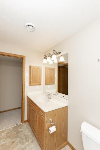2451 Madison Square Drive S, Fargo, ND 58104