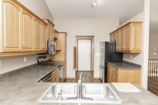 2451 Madison Square Drive S, Fargo, ND 58104