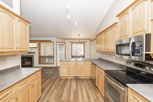2451 Madison Square Drive S, Fargo, ND 58104