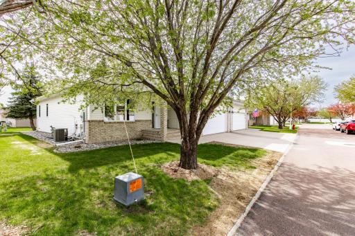 2451 Madison Square Drive S, Fargo, ND 58104