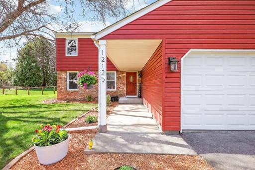 12125 50th Avenue N, Minneapolis, MN 55442