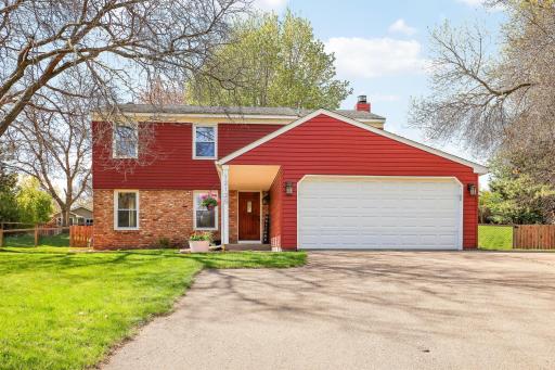 12125 50th Avenue N, Minneapolis, MN 55442
