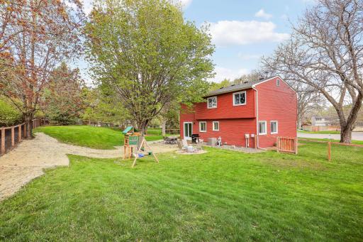 12125 50th Avenue N, Minneapolis, MN 55442