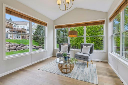 17392 Conifer Court, Eden Prairie, MN 55347