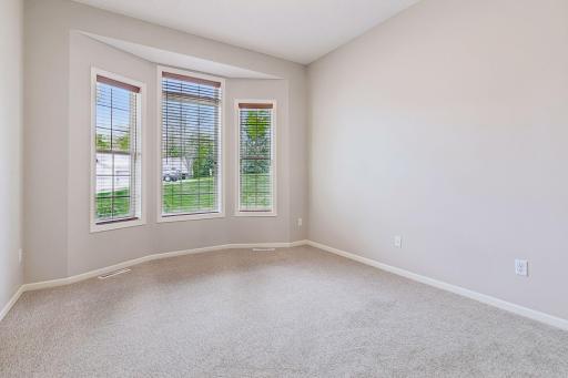 17392 Conifer Court, Eden Prairie, MN 55347