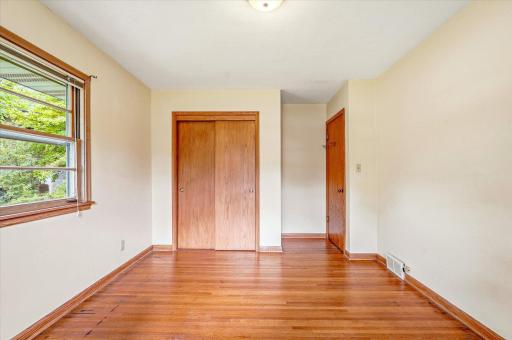 1638 Glenview Court, Arden Hills, MN 55112