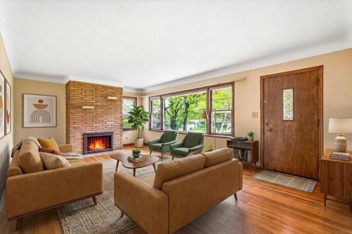 1638 Glenview Court, Arden Hills, MN 55112