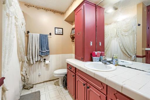 Primary Bathroom.jpg