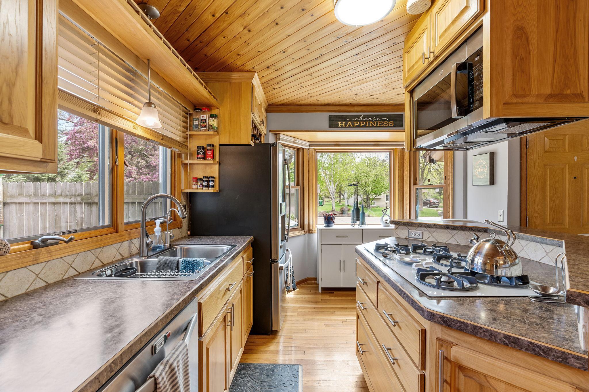 30-web-or-mls-2969 120th Ave NW-30.jpg