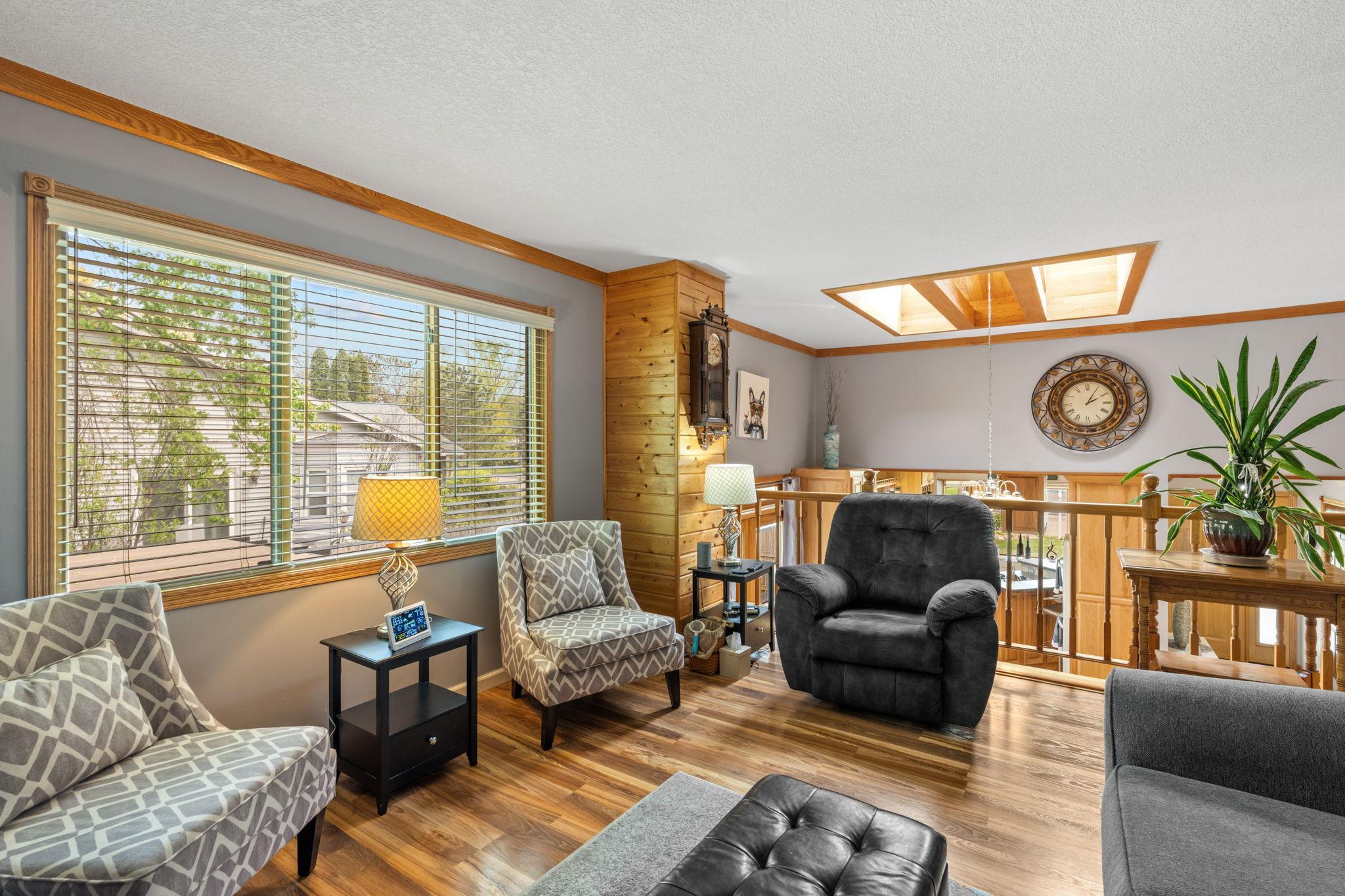 36-web-or-mls-2969 120th Ave NW-36.jpg