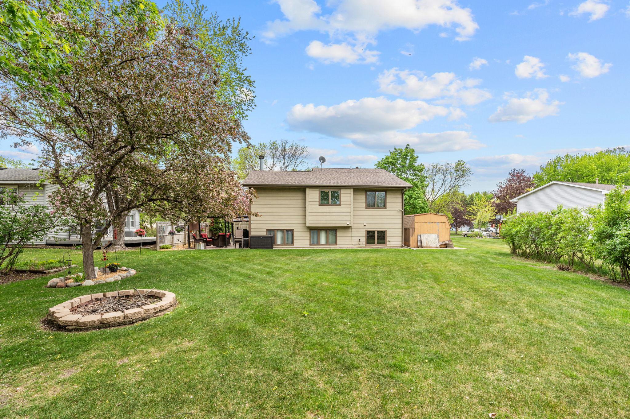 12-web-or-mls-2969 120th Ave NW-12.jpg