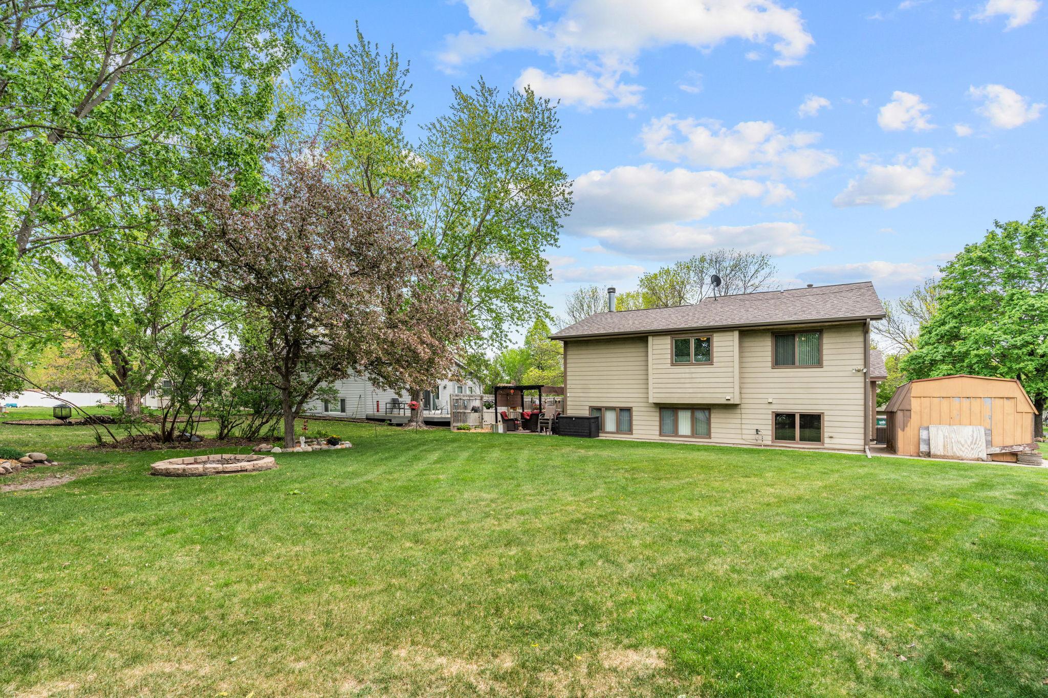 13-web-or-mls-2969 120th Ave NW-13.jpg