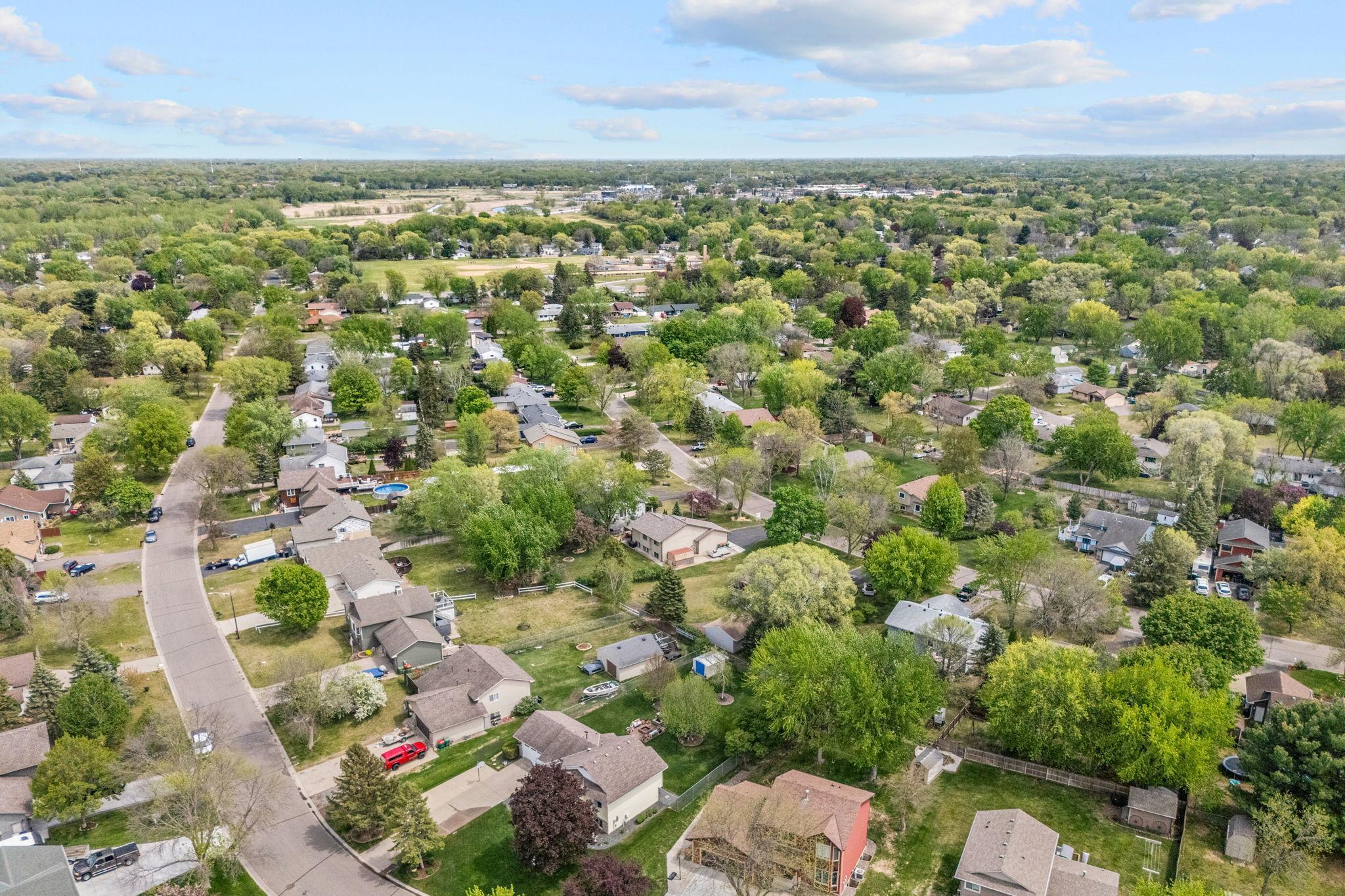 22-web-or-mls-2969 120th Ave NW-22.jpg