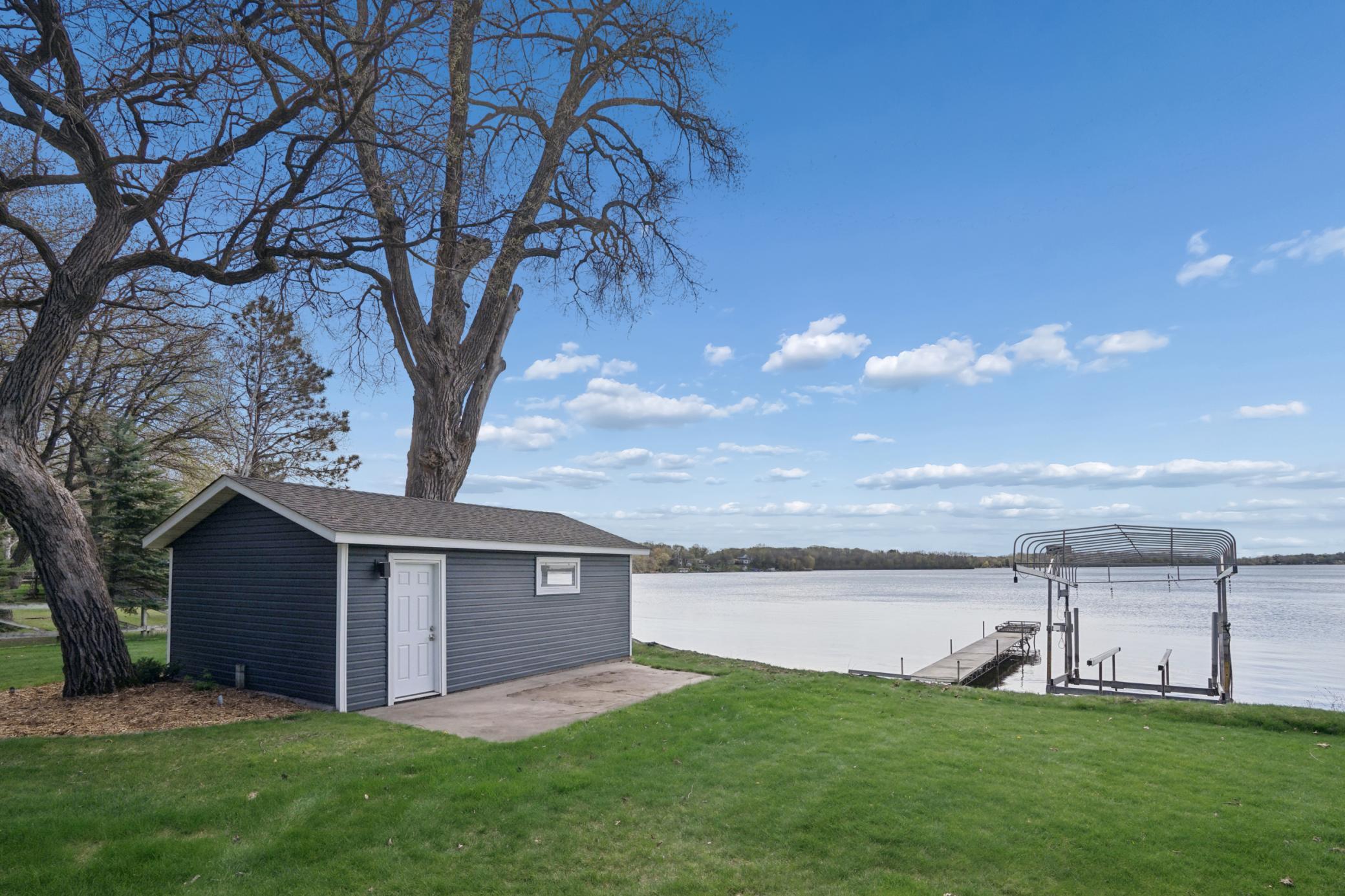 15X25 boat house