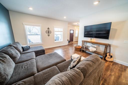 1017 Chester Ave SE, Rochester, MN 55904