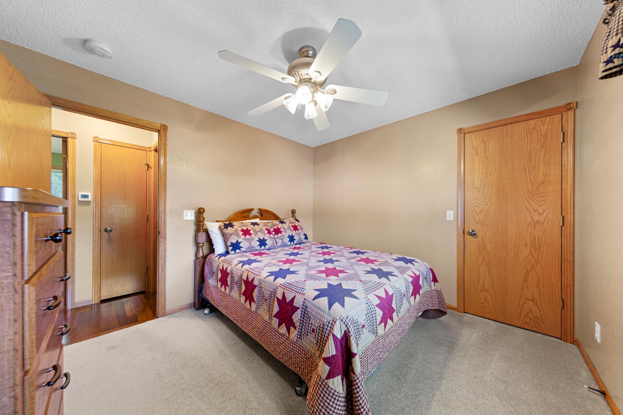 25 bedroom 2.jpg