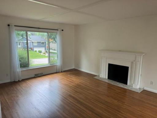 16304 Temple Drive, Minnetonka, MN 55345