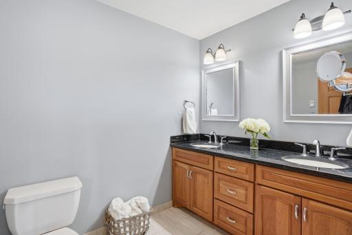 3938 Blackhawk Circle, Eagan, MN 55122