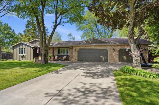 3938 Blackhawk Circle, Eagan, MN 55122
