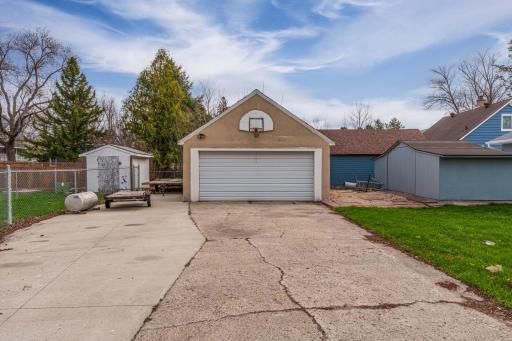2 Car Garage