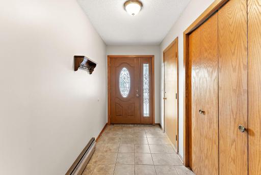 1895 Deer Hills Trail, Saint Paul, MN 55122