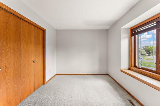 1895 Deer Hills Trail, Saint Paul, MN 55122