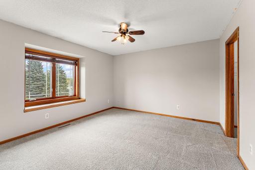 1895 Deer Hills Trail, Saint Paul, MN 55122