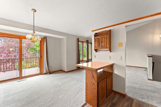 1895 Deer Hills Trail, Saint Paul, MN 55122