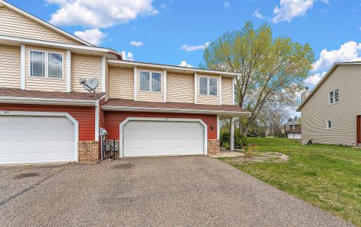 1895 Deer Hills Trail, Saint Paul, MN 55122